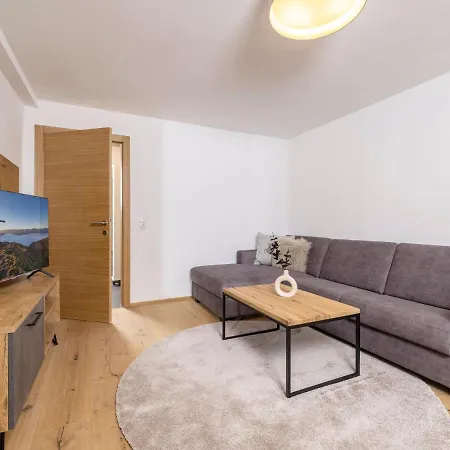 Διαμέρισμα Superior Bergblick 2 By Interhome